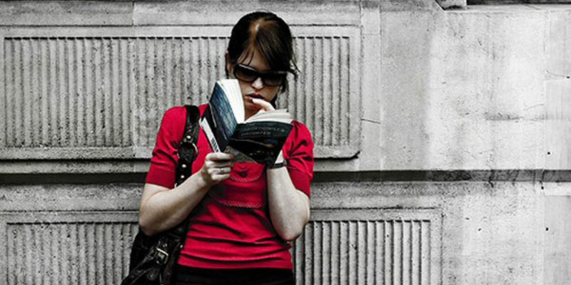 girl reading